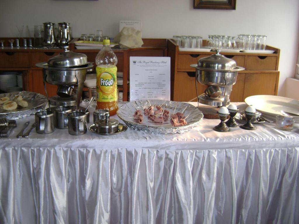 The Royal Residency Hotel Nova Deli Quarto foto