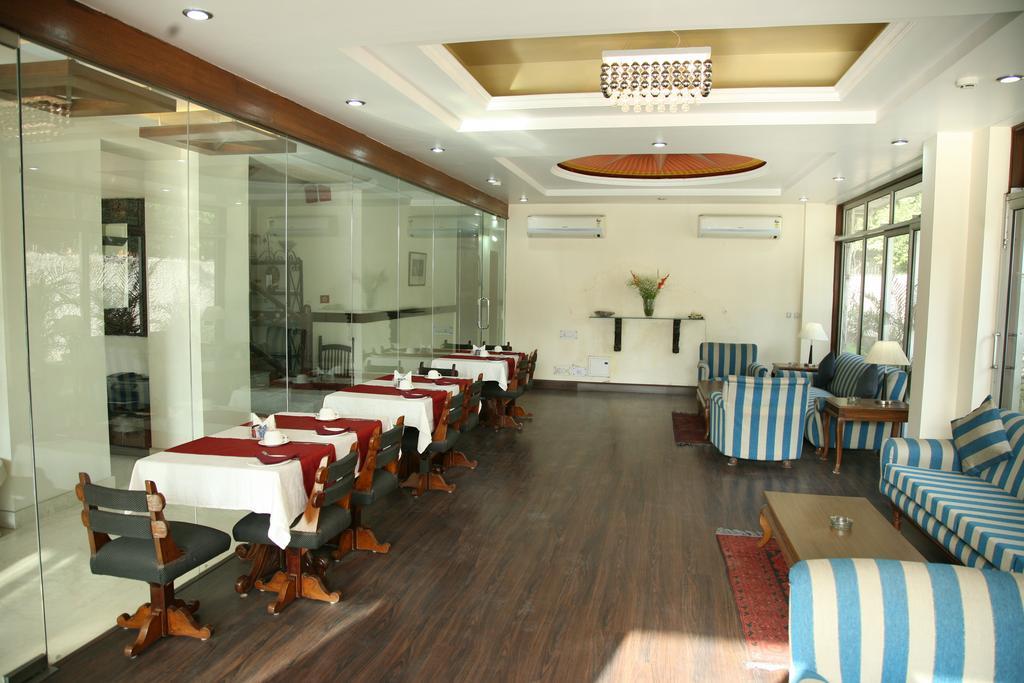 The Royal Residency Hotel Nova Deli Exterior foto