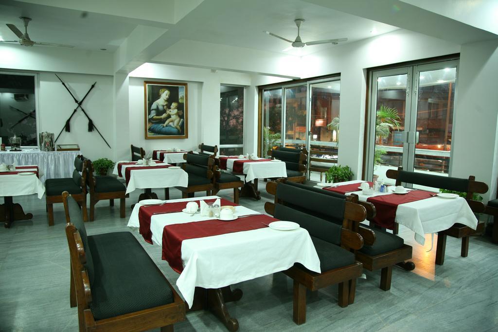 The Royal Residency Hotel Nova Deli Exterior foto